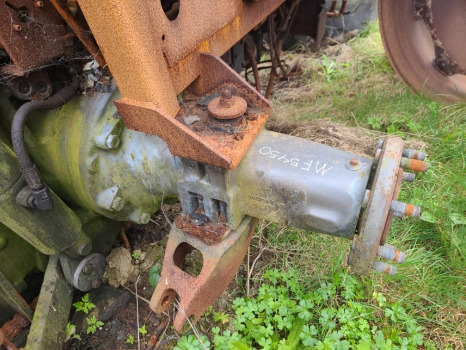 Massey Ferguson 5450 Rear Half Axle Rhs 3067118 - Задна ос за Селскостопанска техника: снимка 1 Massey Ferguson 5450 Rear Half Axle Rhs 3067118 - Задна ос за Селскостопанска техника: снимка 1