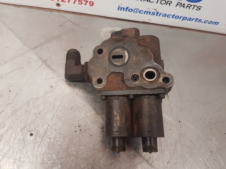 Massey Ferguson 5455 Hydraulic Pressure Valve Body 3794879m3 - Хидравличен клапан за Трактор: снимка 3 Massey Ferguson 5455 Hydraulic Pressure Valve Body 3794879m3 - Хидравличен клапан за Трактор: снимка 3