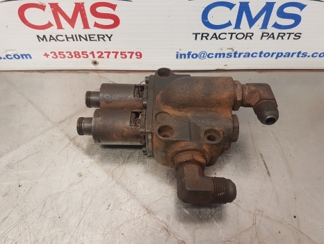Massey Ferguson 5455 Hydraulic Pressure Valve Body 3794879m3 - Хидравличен клапан за Трактор: снимка 1 Massey Ferguson 5455 Hydraulic Pressure Valve Body 3794879m3 - Хидравличен клапан за Трактор: снимка 1