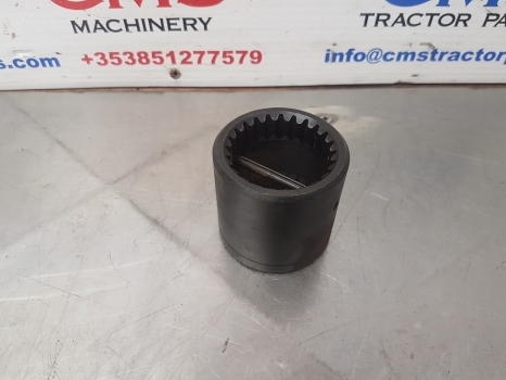 Massey Ferguson 5455 Sleeverear Axle Differential 3382121m3 - Диференциал за Трактор: снимка 2 Massey Ferguson 5455 Sleeverear Axle Differential 3382121m3 - Диференциал за Трактор: снимка 2