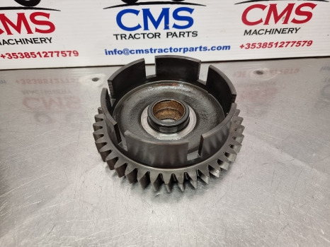 Massey Ferguson 5612, 5400, 5600, 5700, 6700 Fwd Pinion Gear 40t 4312917m92 - Предна ос: снимка 3 Massey Ferguson 5612, 5400, 5600, 5700, 6700 Fwd Pinion Gear 40t 4312917m92 - Предна ос: снимка 3
