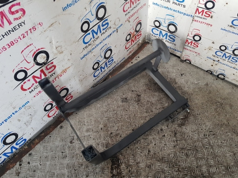 Massey Ferguson 5612, 5613, 5611, 5712 Fuel Tank Support Bracket Lhs 4356814m91 - Резервоар за гориво: снимка 4 Massey Ferguson 5612, 5613, 5611, 5712 Fuel Tank Support Bracket Lhs 4356814m91 - Резервоар за гориво: снимка 4