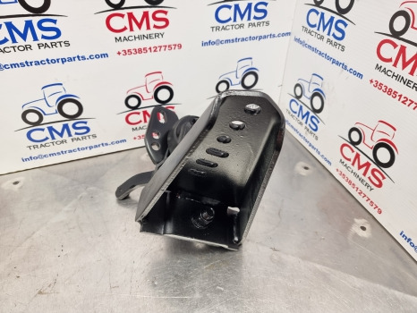 Massey Ferguson 7719, Claas, Mf, Front Mudguard Bracket Kit Rh 4273671m1 - Калник: снимка 3 Massey Ferguson 7719, Claas, Mf, Front Mudguard Bracket Kit Rh 4273671m1 - Калник: снимка 3