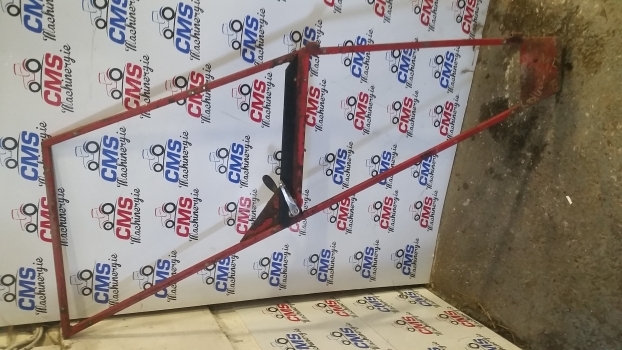 Врата и части за Трактор Massey Ferguson Sankey Cab Door Frame Right: снимка 1