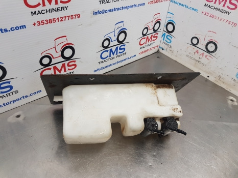 New Holland Case Maxxum Windshield Washer Reservoir 82030995, 82030996, 82030994 - Чистачка за Селскостопанска техника: снимка 3 New Holland Case Maxxum Windshield Washer Reservoir 82030995, 82030996, 82030994 - Чистачка за Селскостопанска техника: снимка 3