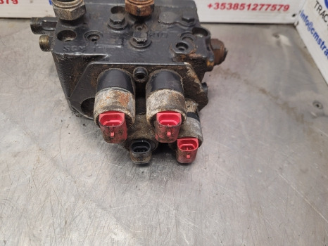 New Holland Case Mxu, Maxxum, Tsa, T6000 Case Mxu100 Hydraulic Valve 5195591 - Кабели/ Жици: снимка 2 New Holland Case Mxu, Maxxum, Tsa, T6000 Case Mxu100 Hydraulic Valve 5195591 - Кабели/ Жици: снимка 2