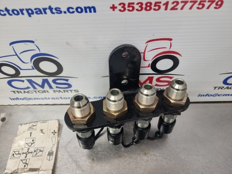New Holland Case Tm Loaders, Hydraulic Quick Coupler Connector Assy Ldr10339937 - Хидравлика: снимка 5 New Holland Case Tm Loaders, Hydraulic Quick Coupler Connector Assy Ldr10339937 - Хидравлика: снимка 5