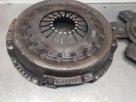 New Holland Fiat Ford 35, L95, Tl90 Clutch Assembly 5167939, 5189823, 5179851 - Съединител и части за Селскостопанска техника: снимка 3 New Holland Fiat Ford 35, L95, Tl90 Clutch Assembly 5167939, 5189823, 5179851 - Съединител и части за Селскостопанска техника: снимка 3