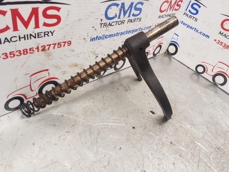 New Holland Fiat Ford Tl100 Differential Lock Fork 5160830, 5181268, 5162818 - Диференциал за Трактор: снимка 3 New Holland Fiat Ford Tl100 Differential Lock Fork 5160830, 5181268, 5162818 - Диференциал за Трактор: снимка 3