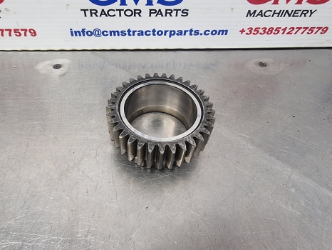 New Holland Ford 40, Ts Series Ts110 Transmission Gear Reverse Z33 82007502 - Трансмисия: снимка 3 New Holland Ford 40, Ts Series Ts110 Transmission Gear Reverse Z33 82007502 - Трансмисия: снимка 3