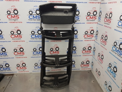 Cтъпало New Holland T5.100, 110, 120 Foot Step Lhs Complete 47655756, 47692166: снимка 1