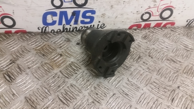 New Holland T5.100, T5.110, T5.120 4wd Propeller Shaft Hub 47669813 - Карданні вали за Трактор: снимка 2 New Holland T5.100, T5.110, T5.120 4wd Propeller Shaft Hub 47669813 - Карданні вали за Трактор: снимка 2