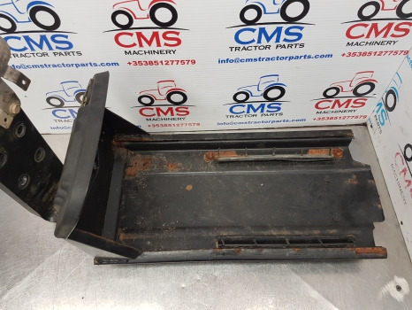 New Holland T5.95, T5, Case Battery Tray, Support 84535790, 84535783, 84536561 - Акумулатор за Селскостопанска техника: снимка 3 New Holland T5.95, T5, Case Battery Tray, Support 84535790, 84535783, 84536561 - Акумулатор за Селскостопанска техника: снимка 3