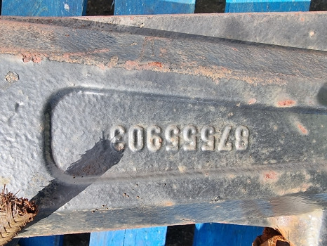 New Holland T6000 Series T6010 Delta Front Axle Housing Beam 84180939 - Предна ос: снимка 4 New Holland T6000 Series T6010 Delta Front Axle Housing Beam 84180939 - Предна ос: снимка 4