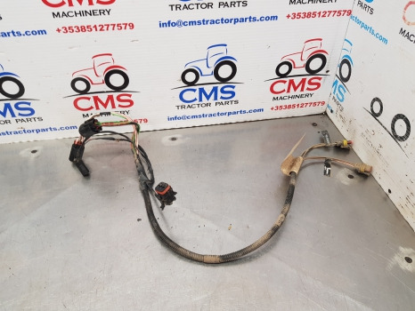 New Holland T6010, T6000, T7000, T7, Tail Light Wiring Loom 87313641 - Кабели/ Жици: снимка 1 New Holland T6010, T6000, T7000, T7, Tail Light Wiring Loom 87313641 - Кабели/ Жици: снимка 1