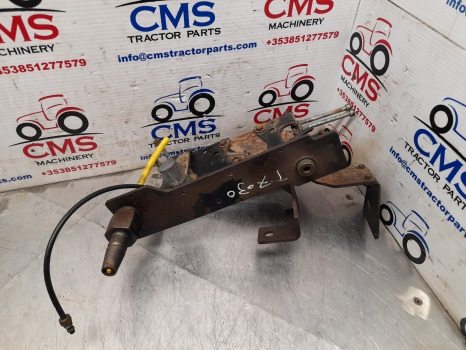 New Holland T7030 Case T6000, Puma Valves Bracket Support 84145741, 84145738 - Части на спирачната система за Селскостопанска техника: снимка 1 New Holland T7030 Case T6000, Puma Valves Bracket Support 84145741, 84145738 - Части на спирачната система за Селскостопанска техника: снимка 1