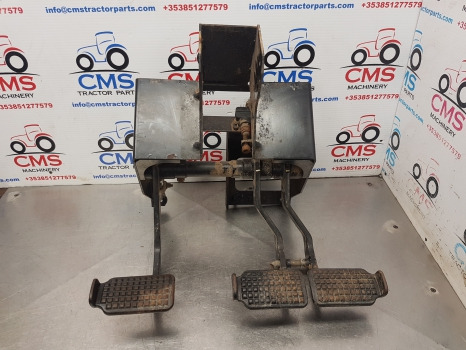 New Holland T7040, Tsa Brake, Clutch Pedal Kit 87547108, 87547109, 87566904 - Съединител и части за Селскостопанска техника: снимка 1 New Holland T7040, Tsa Brake, Clutch Pedal Kit 87547108, 87547109, 87566904 - Съединител и части за Селскостопанска техника: снимка 1