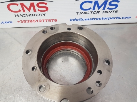 New Holland Ts115a, Tsa, T6, T6000, Delta Rear Axle Bearing Support Lhs 47125533 - Задна ос: снимка 5 New Holland Ts115a, Tsa, T6, T6000, Delta Rear Axle Bearing Support Lhs 47125533 - Задна ос: снимка 5