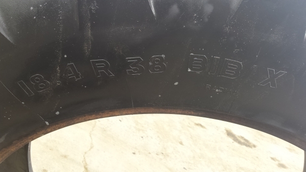 Old Stock Old Stock 18.4 R 38 Michelin - Гума за Селскостопанска техника: снимка 2 Old Stock Old Stock 18.4 R 38 Michelin - Гума за Селскостопанска техника: снимка 2