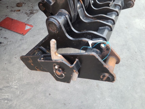 Manitou Mlt 630-115 Headstock Complete - Прикачен инвентар за Подемно-транспортна техника: снимка 3 Manitou Mlt 630-115 Headstock Complete - Прикачен инвентар за Подемно-транспортна техника: снимка 3
