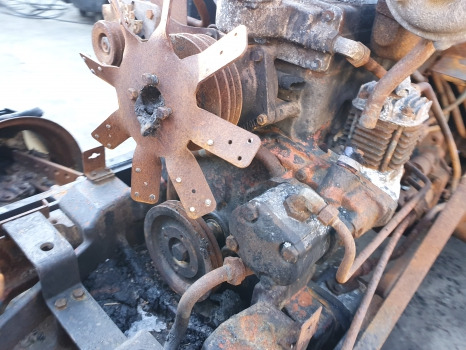 Zetor Proxima 8441 Front, Rear Axle, Engine, Transmission, Hydraulic, Lift Parts - Двигател и части: снимка 2 Zetor Proxima 8441 Front, Rear Axle, Engine, Transmission, Hydraulic, Lift Parts - Двигател и части: снимка 2