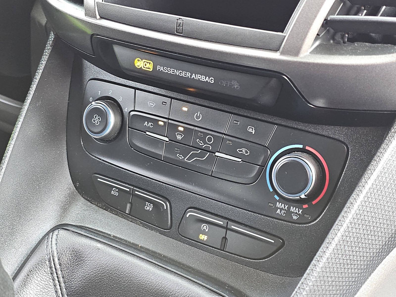 Лекотоварен автомобил фургон Ford Transit Connect  L1 TREND Navi Euro6!: снимка 9