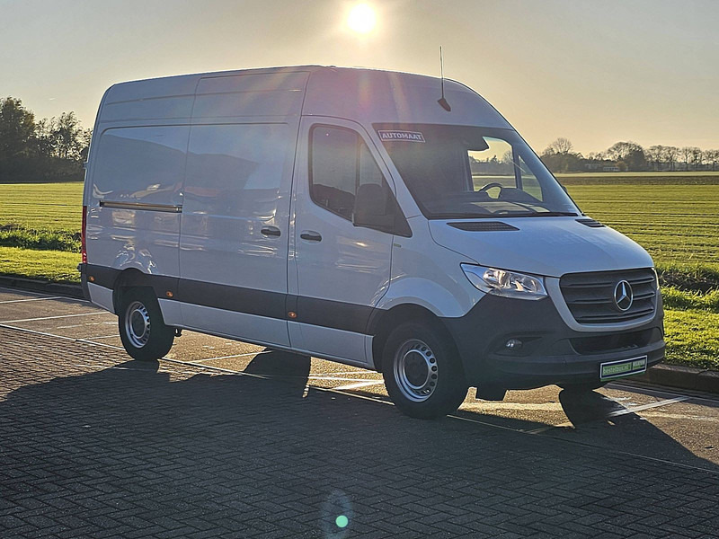 Mercedes-Benz Sprinter 314 L2H2 RWD Mbux Autom! - Товарен бус: снимка 4 Mercedes-Benz Sprinter 314 L2H2 RWD Mbux Autom! - Товарен бус: снимка 4