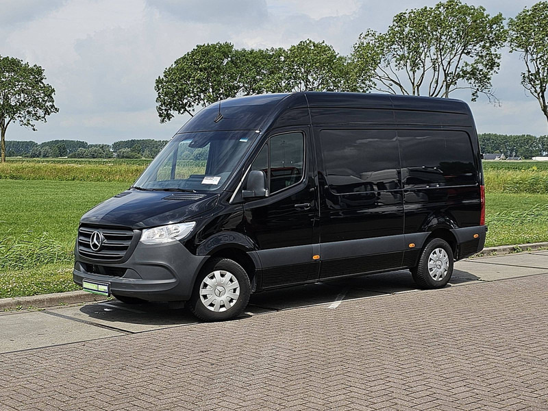 Mercedes-Benz Sprinter 317 L2H2 3.5t-Trekhaak - Товарен бус: снимка 2 Mercedes-Benz Sprinter 317 L2H2 3.5t-Trekhaak - Товарен бус: снимка 2