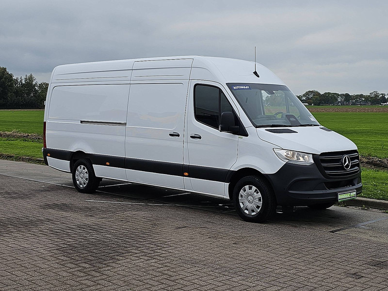 Mercedes-Benz Sprinter 317 L3H2 Maxi Mbux10! - Товарен бус: снимка 4 Mercedes-Benz Sprinter 317 L3H2 Maxi Mbux10! - Товарен бус: снимка 4