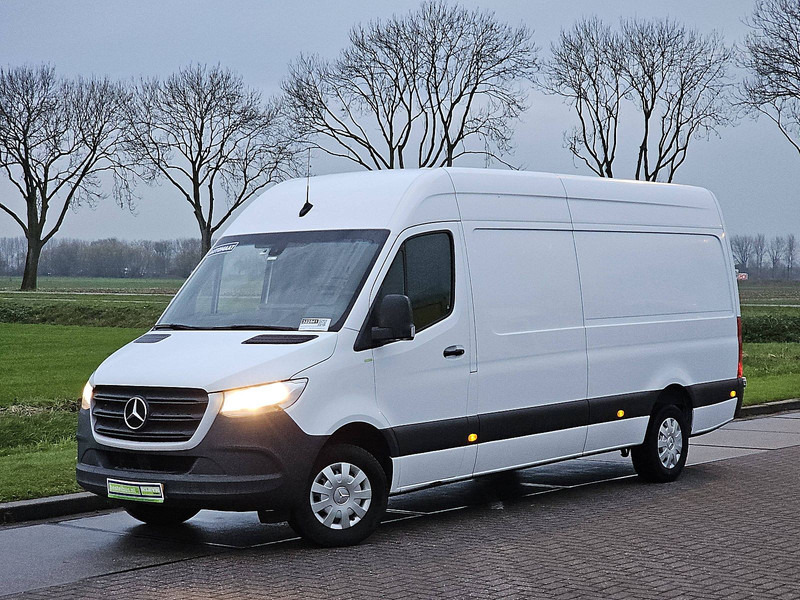 Mercedes-Benz Sprinter 317 ac automaat EURO6 - Товарен бус: снимка 2 Mercedes-Benz Sprinter 317 ac automaat EURO6 - Товарен бус: снимка 2