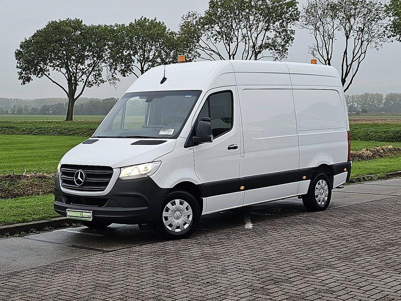 Mercedes-Benz Sprinter 317 ac automaat EURO6 - Товарен бус: снимка 2 Mercedes-Benz Sprinter 317 ac automaat EURO6 - Товарен бус: снимка 2