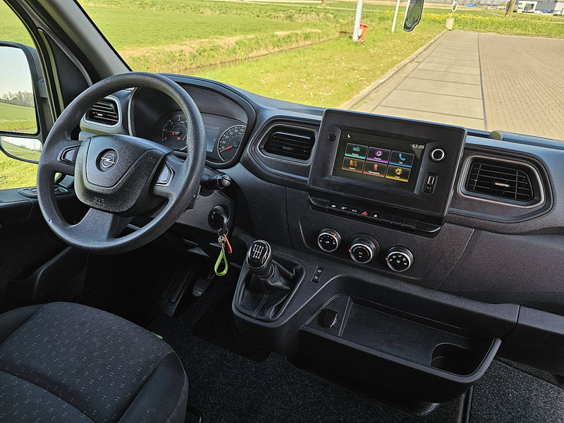 Interior photo 1: Лекотоварен автомобил фургон Opel Movano 2.3 Bakwagen Laadklep!