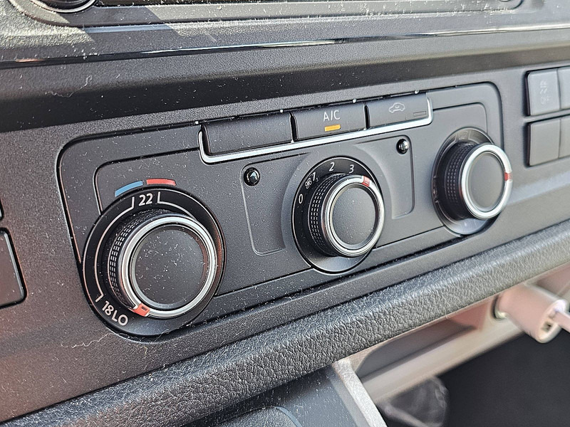 Volkswagen Transporter 2.0 TDI L2 Dubbel Cabine NAP - Малък ван: снимка 5 Volkswagen Transporter 2.0 TDI L2 Dubbel Cabine NAP - Малък ван: снимка 5