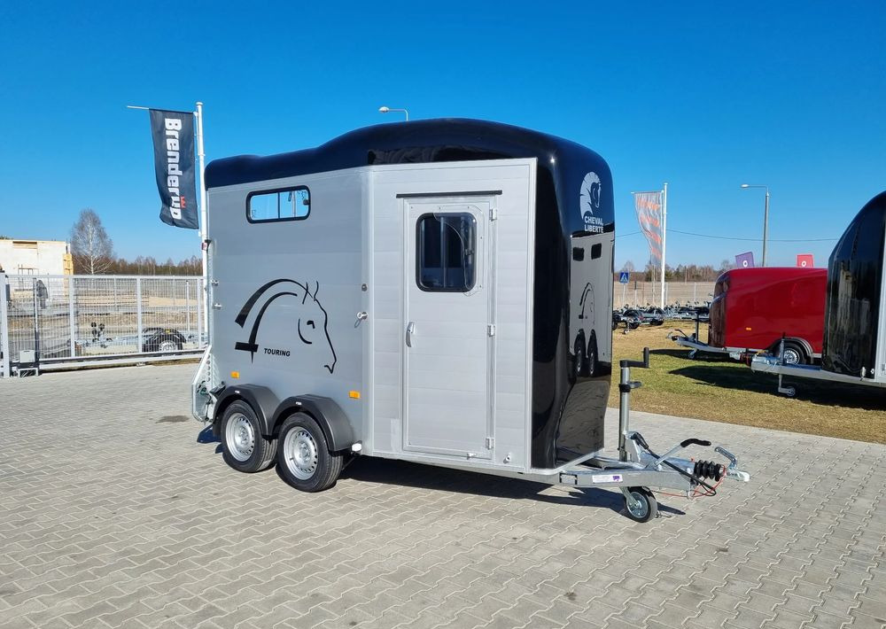 CHEVAL LIBERTÉ Cheval Liberte Touring Country + Siodlarnia - Ремарке за коне: снимка 1 CHEVAL LIBERTÉ Cheval Liberte Touring Country + Siodlarnia - Ремарке за коне: снимка 1