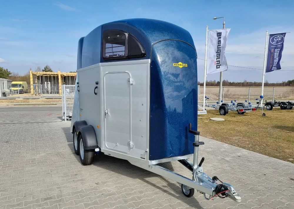 HUMBAUR Xanthos Aero 2400 - przyczepa dla dwóch koni, siodlarnia - Ремарке за коне: снимка 4 HUMBAUR Xanthos Aero 2400 - przyczepa dla dwóch koni, siodlarnia - Ремарке за коне: снимка 4