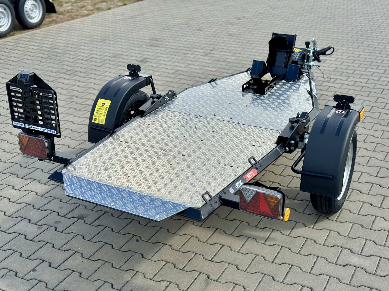 LORRIES MT-1 - przyczepa do przewozu 1 motocykla - Ремарке за мотор: снимка 4 LORRIES MT-1 - przyczepa do przewozu 1 motocykla - Ремарке за мотор: снимка 4