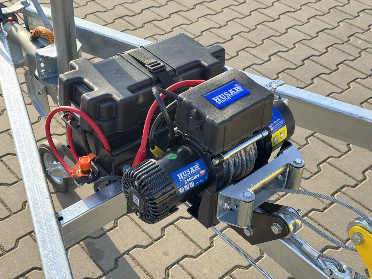 LORRIES TPB35-4925 + wciągarka elektryczna | 3500kg - Кабелно ремарке: снимка 2 LORRIES TPB35-4925 + wciągarka elektryczna | 3500kg - Кабелно ремарке: снимка 2