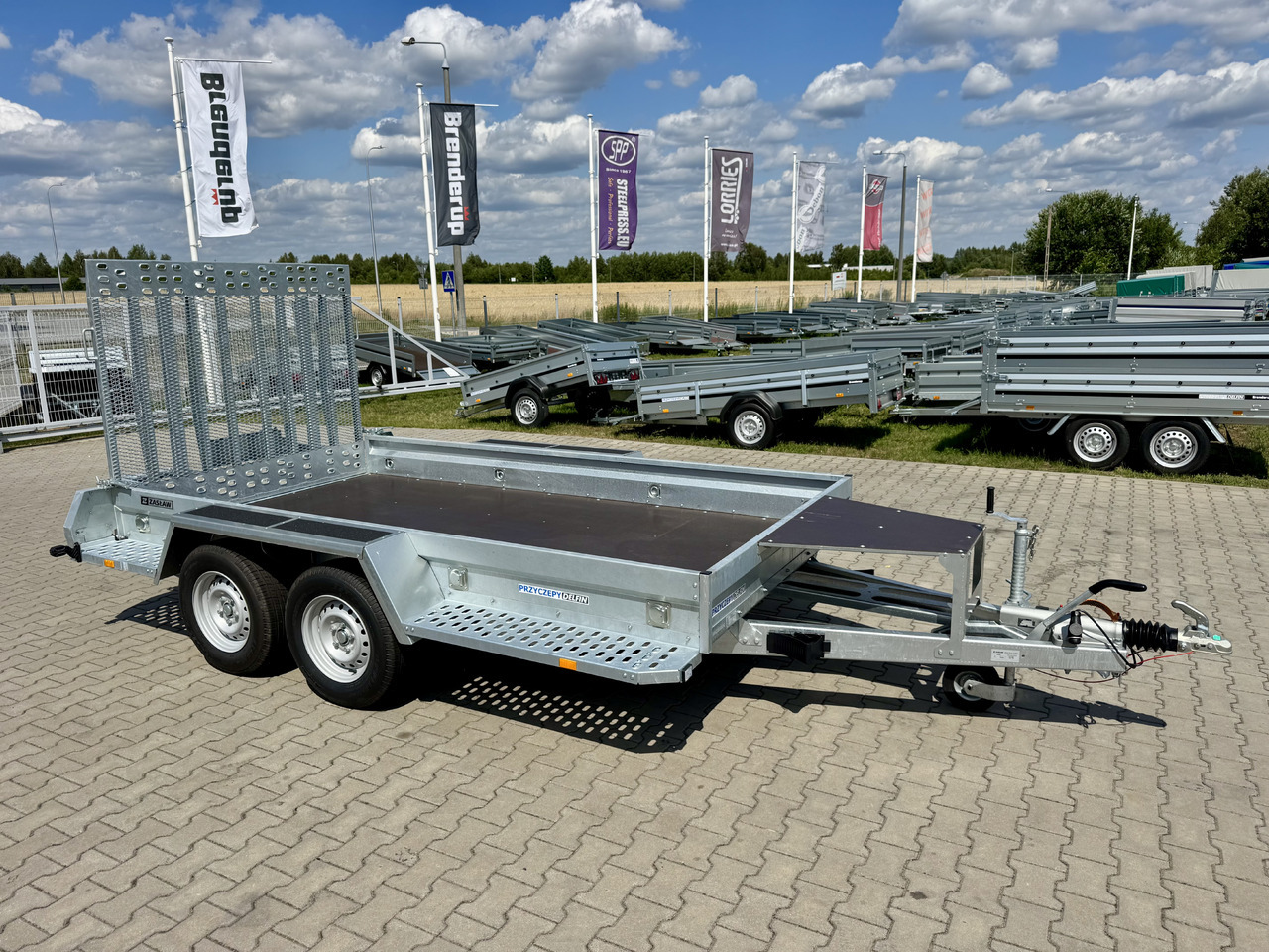 ZASŁAW MK350TH - Ремарке за строителна техника: снимка 1 ZASŁAW MK350TH - Ремарке за строителна техника: снимка 1