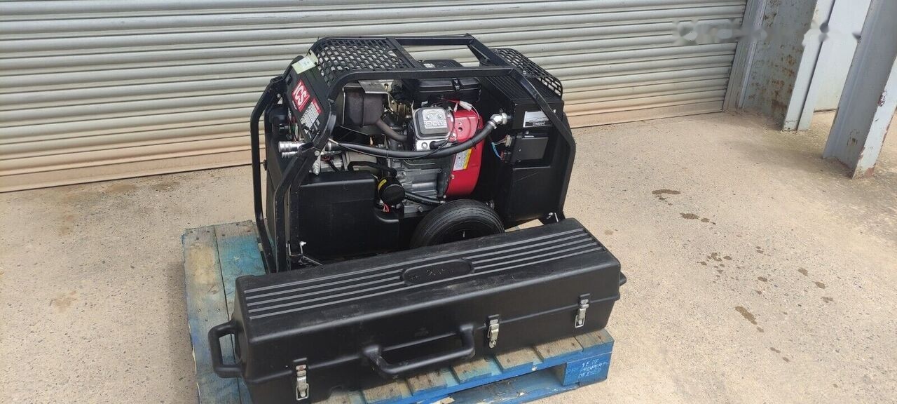 ICS HYDRAULIC POWER PACK AND DIAMOND CHAINSAW ICS 890 P95 - Строително оборудване: снимка 2 ICS HYDRAULIC POWER PACK AND DIAMOND CHAINSAW ICS 890 P95 - Строително оборудване: снимка 2