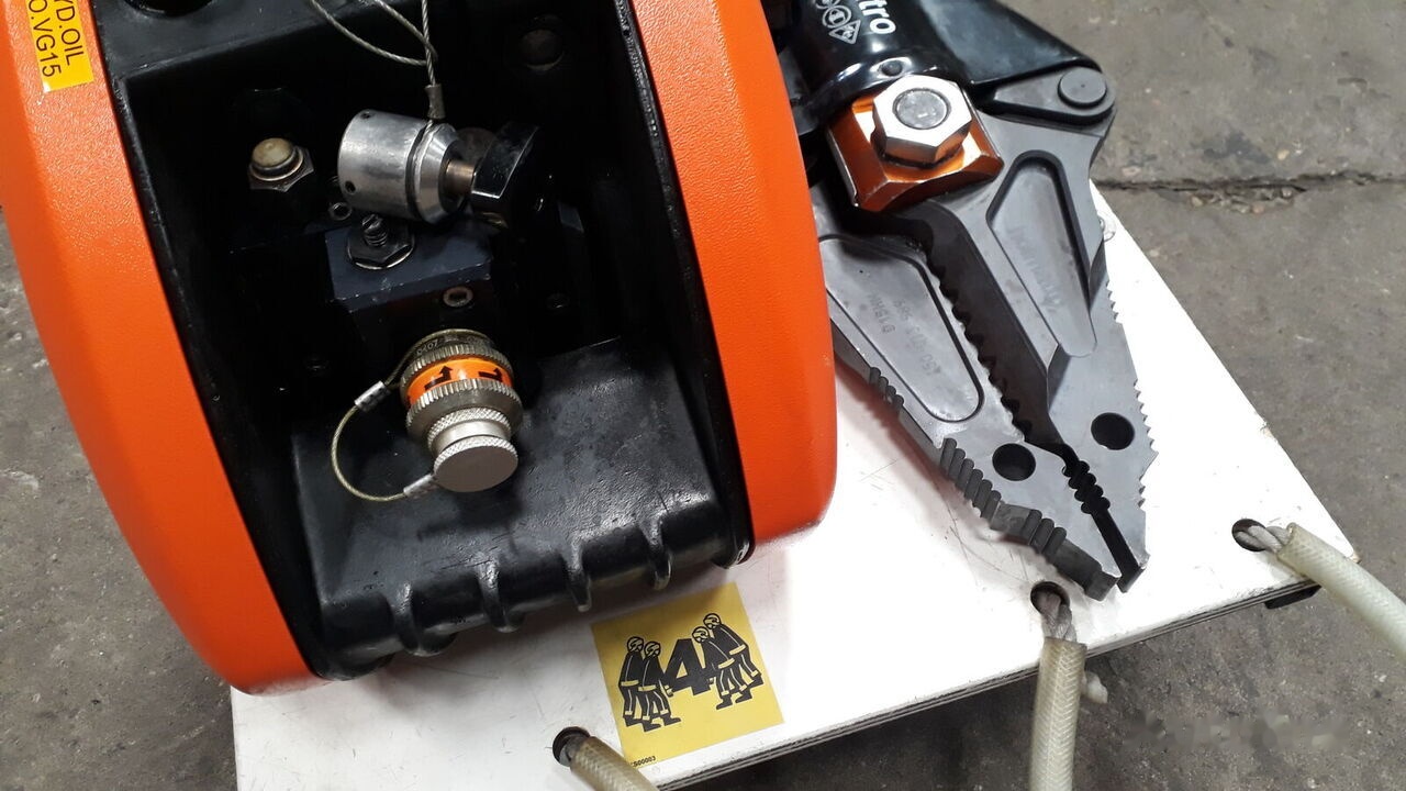 Комунална/ Специална техника HOLMATRO CT3150: снимка 7