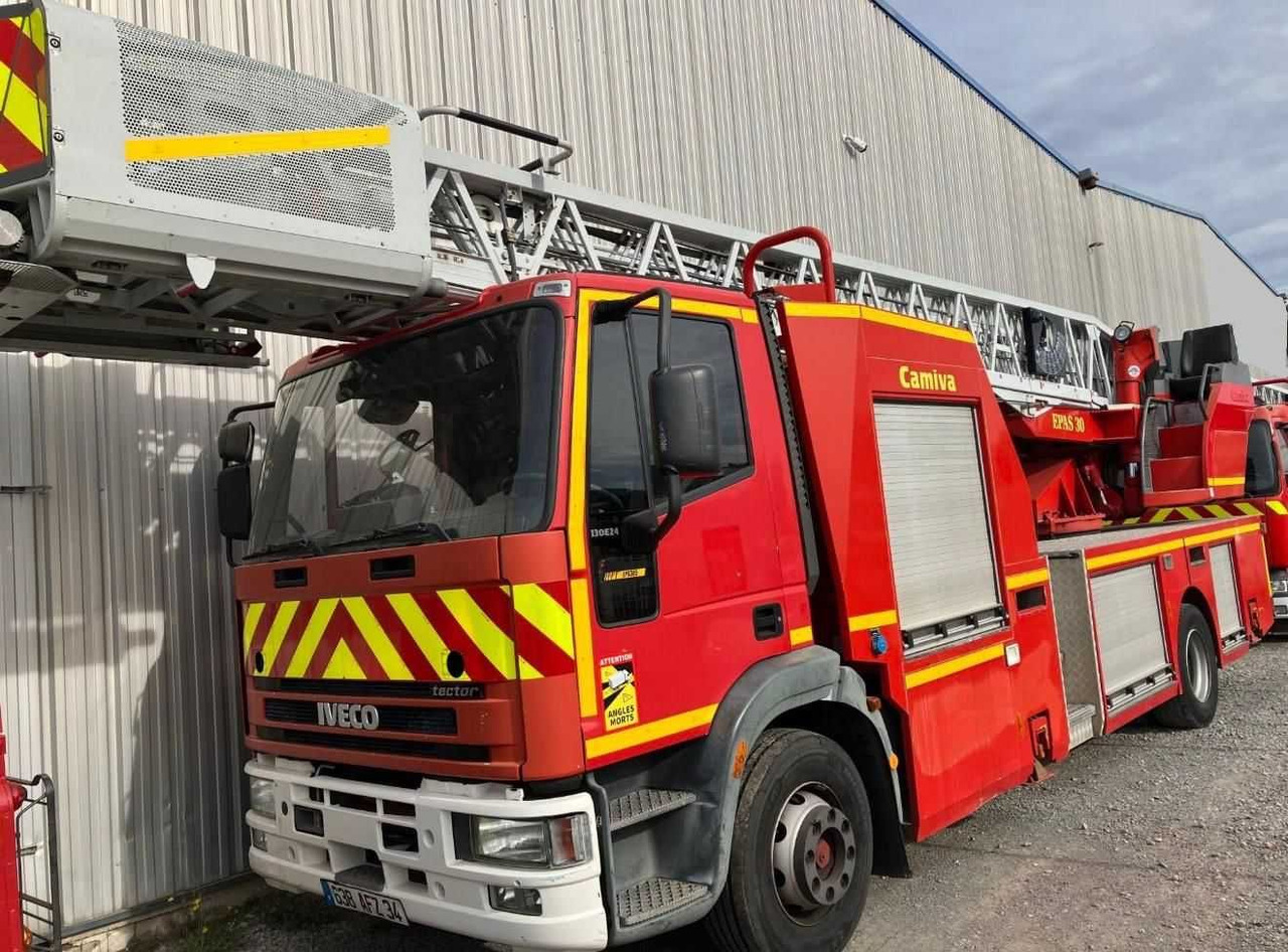 Drabina strażacka 30 m , IVECO Eurocargo Tector 130E24, Camiva EPAS 30 - Пожарна кола: снимка 1 Drabina strażacka 30 m , IVECO Eurocargo Tector 130E24, Camiva EPAS 30 - Пожарна кола: снимка 1