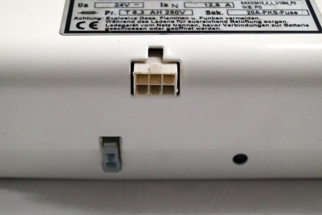 IEB 90587858 | IEB charger EFG 230 G 24/12 B65-FP02 WR 24V12,6A 220V 50/60Hz fro - Акумулатор за Подемно-транспортна техника: снимка 3 IEB 90587858 | IEB charger EFG 230 G 24/12 B65-FP02 WR 24V12,6A 220V 50/60Hz fro - Акумулатор за Подемно-транспортна техника: снимка 3