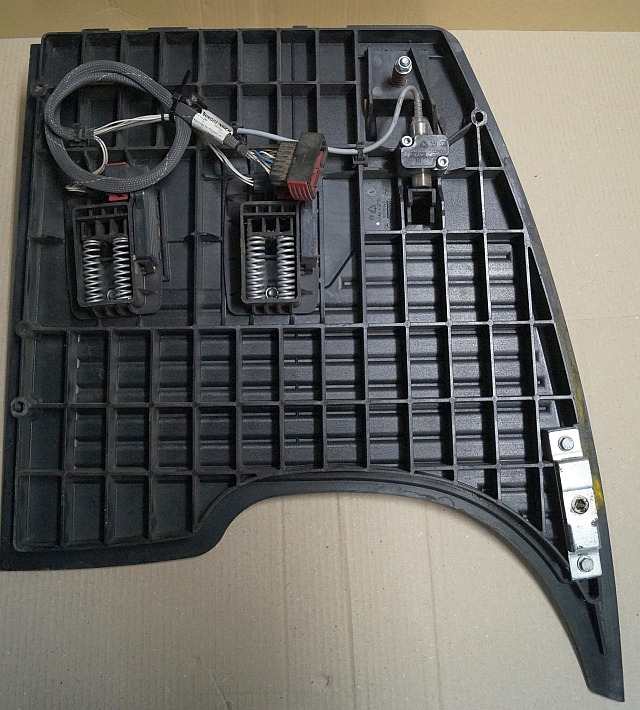 Jungheinrich 51189782 | Vloerplaat Floorplate ETV from Year 2011 Driving pedal 5 Vloerplaat Floorplate ETV from Year 2011 Driving pedal 51443197 Brake pedal 51198398 Kill switch 51188550 kabel 51178968 - Рама/ Шаси за Подемно-транспортна техника: снимка 2 Jungheinrich 51189782 | Vloerplaat Floorplate ETV from Year 2011 Driving pedal 5 Vloerplaat Floorplate ETV from Year 2011 Driving pedal 51443197 Brake pedal 51198398 Kill switch 51188550 kabel 51178968 - Рама/ Шаси за Подемно-транспортна техника: снимка 2
