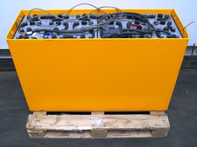 Jungheinrich unknown | Battery 48V775Ah 05-EPZS775SC Year 2024 weight 1135 kg sn - Акумулатор за Подемно-транспортна техника: снимка 1 Jungheinrich unknown | Battery 48V775Ah 05-EPZS775SC Year 2024 weight 1135 kg sn - Акумулатор за Подемно-транспортна техника: снимка 1
