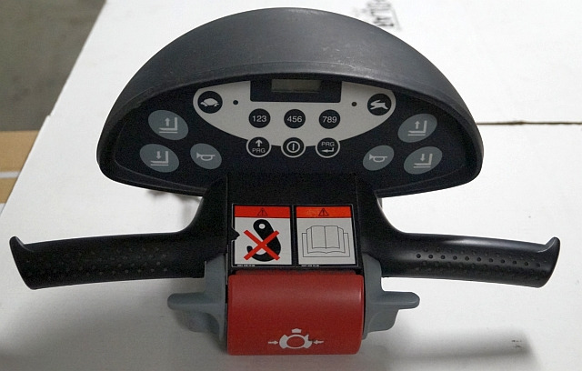 Still 50105406113 | CX cockpit Sw. V2,5 V58,07 sn. 101002 from EXEU S22 year 201 - Табло за Подемно-транспортна техника: снимка 1 Still 50105406113 | CX cockpit Sw. V2,5 V58,07 sn. 101002 from EXEU S22 year 201 - Табло за Подемно-транспортна техника: снимка 1