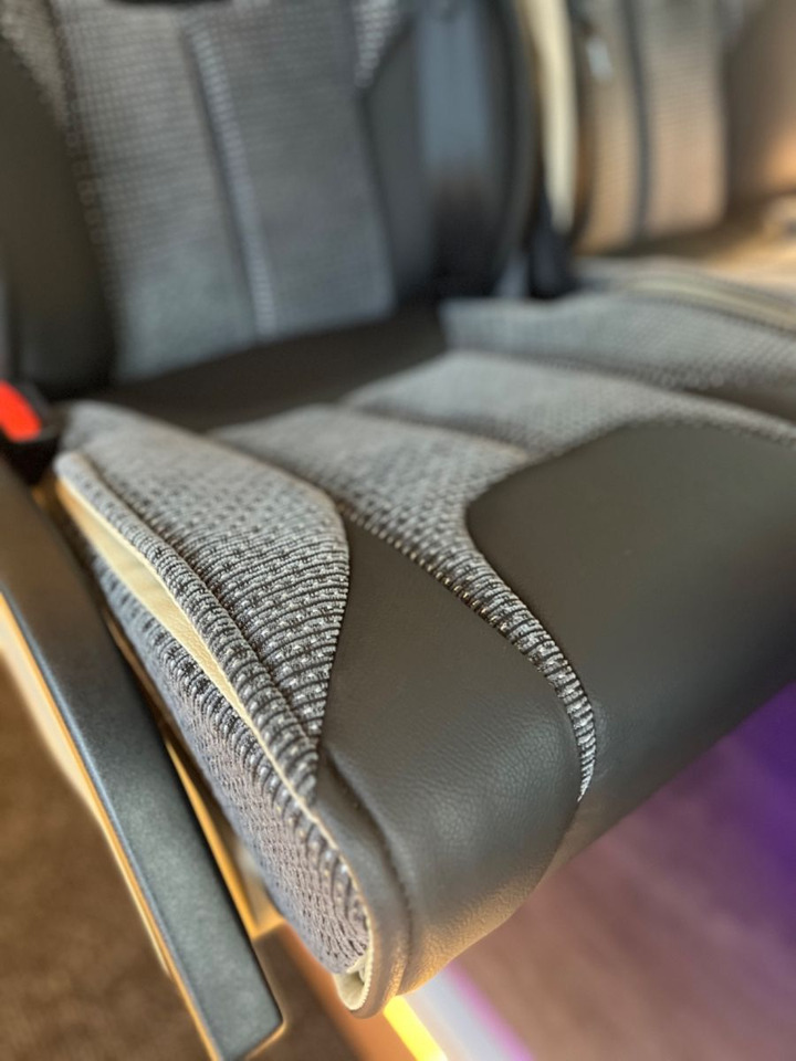Микробус, Пътнически бус Mercedes-Benz Sprinter 519 AWD 4x4 TOURIST  / 21 to 24 Seats: снимка 10