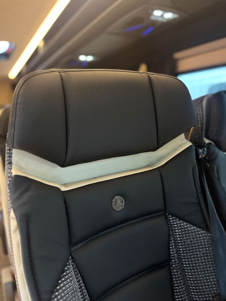 Микробус, Пътнически бус Mercedes-Benz Sprinter 519 AWD 4x4 TOURIST  / 21 to 24 Seats: снимка 8