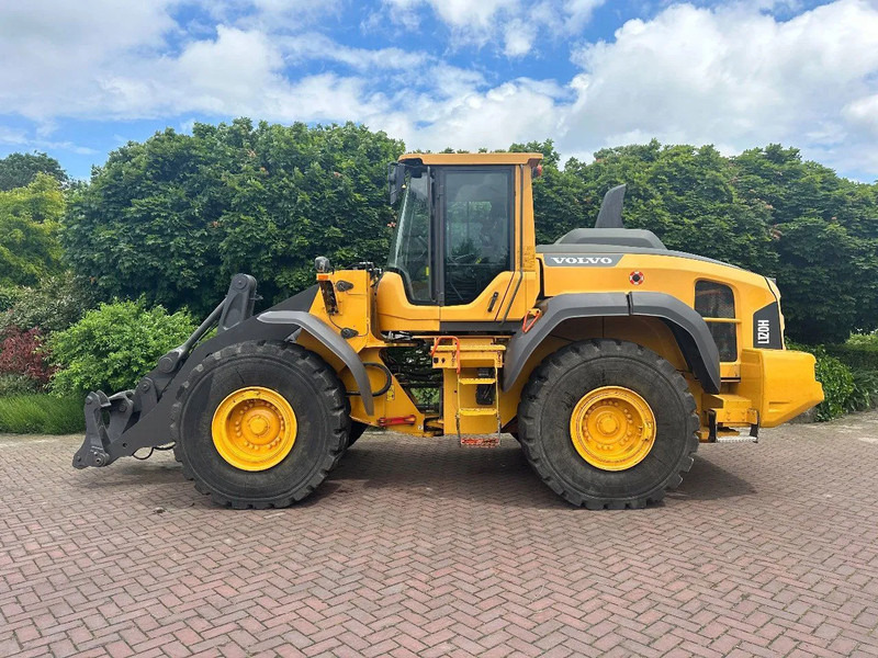 Volvo L120 H - Колесен товарач: снимка 1 Volvo L120 H - Колесен товарач: снимка 1