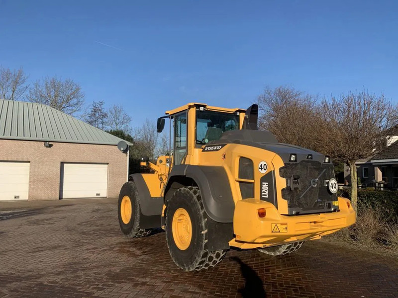 Volvo L120 H - Колесен товарач: снимка 2 Volvo L120 H - Колесен товарач: снимка 2