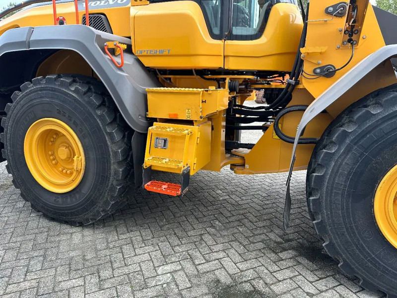 Volvo L120 H full option - Колесен товарач: снимка 5 Volvo L120 H full option - Колесен товарач: снимка 5